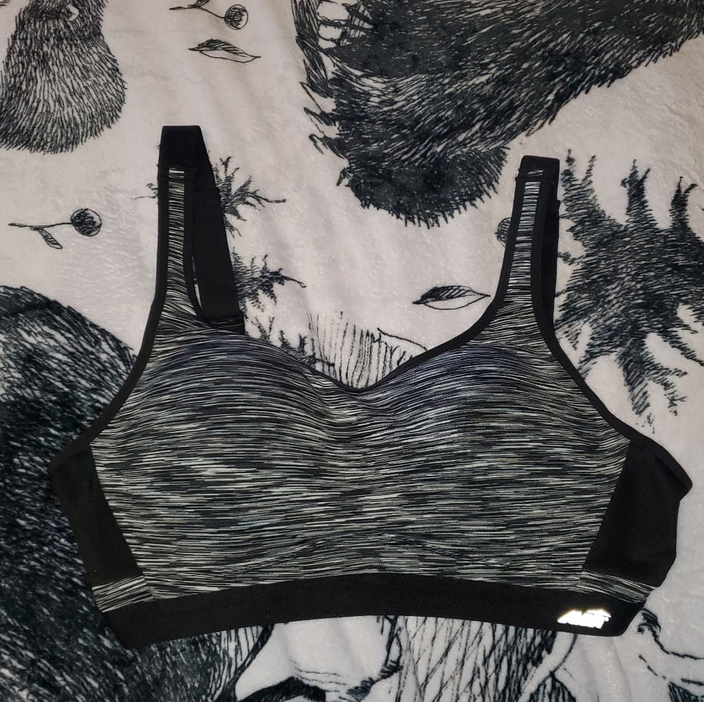 Sports bra